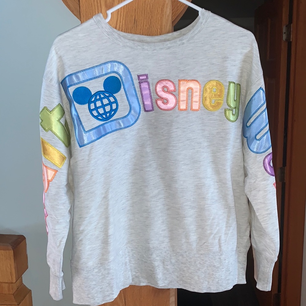 NWOT WDW Cropped Pullover